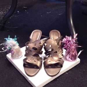 Newport News, 11, Bronze